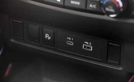 2022 Nissan Frontier Pro-4X Interior Detail Wallpapers 450x275 (49)