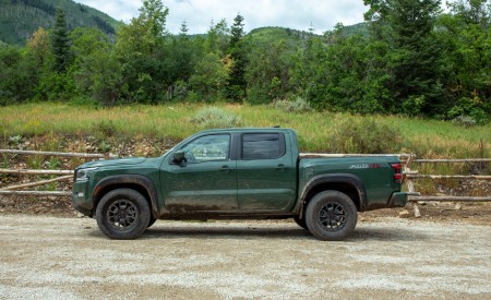 2022 Nissan Frontier Pro-4X Side Wallpapers 450x275 (24)