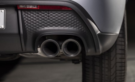 2022 Porsche Macan (Color: Dolomite Silver Metallic) Exhaust Wallpapers 450x275 (36)