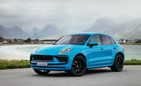 2022 Porsche Macan (Color: Miami Blue) Front Three-Quarter Wallpapers 450x275 (49)