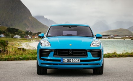 2022 Porsche Macan (Color: Miami Blue) Front Wallpapers 450x275 (50)