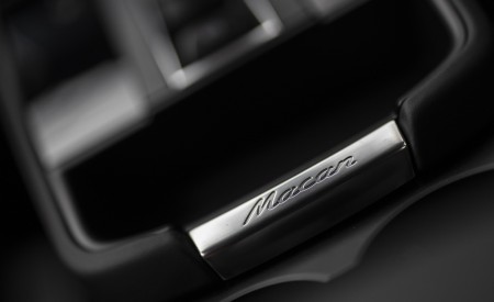 2022 Porsche Macan (Color: Miami Blue) Interior Detail Wallpapers 450x275 (26)