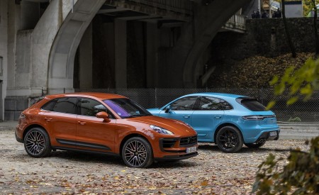 2022 Porsche Macan (Color: Miami Blue) Wallpapers 450x275 (16)