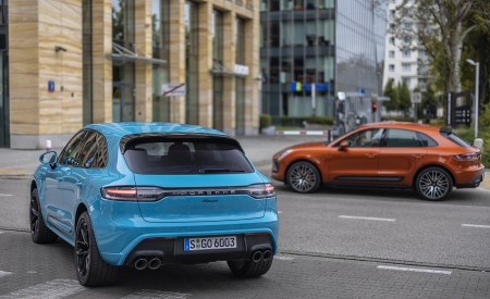 2022 Porsche Macan (Color: Miami Blue) Wallpapers 450x275 (12)
