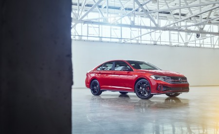 2022 Volkswagen Jetta GLI Front Three-Quarter Wallpapers 450x275 (48)