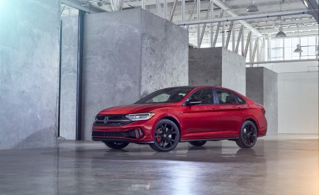 2022 Volkswagen Jetta GLI Front Three-Quarter Wallpapers 450x275 (43)