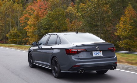 2022 Volkswagen Jetta GLI Rear Three-Quarter Wallpapers 450x275 (10)