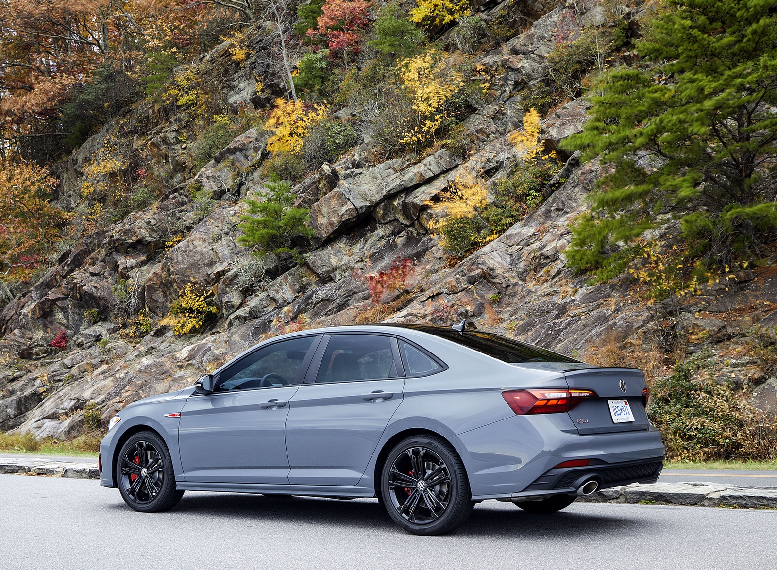 2022 Volkswagen Jetta GLI Rear Three-Quarter Wallpapers (14)