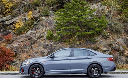 2022 Volkswagen Jetta GLI Side Wallpapers 450x275 (16)