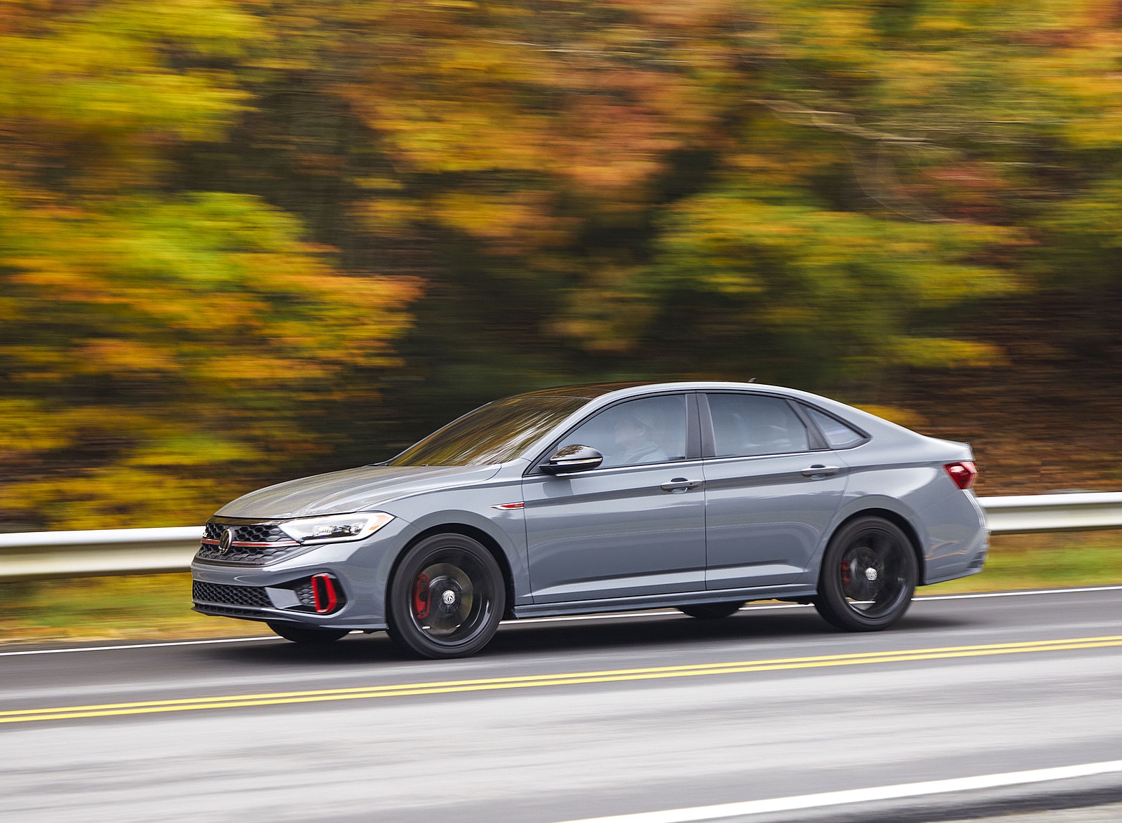 2022 Volkswagen Jetta GLI Side Wallpapers (4)