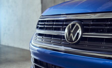2022 Volkswagen Jetta Grill Wallpapers 450x275 (48)