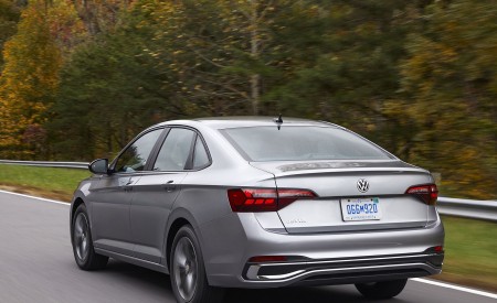 2022 Volkswagen Jetta Rear Three-Quarter Wallpapers 450x275 (12)
