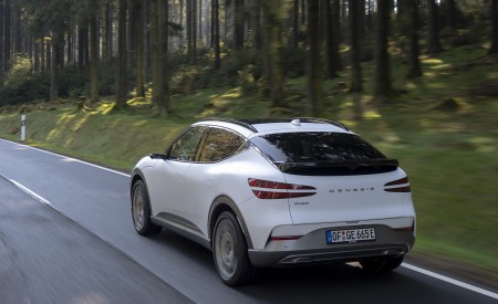 2023 Genesis GV60 Rear Three-Quarter Wallpapers 450x275 (13)