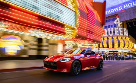 2023 Nissan Z (Color: Passion Red) Front Three-Quarter Wallpapers 450x275 (15)