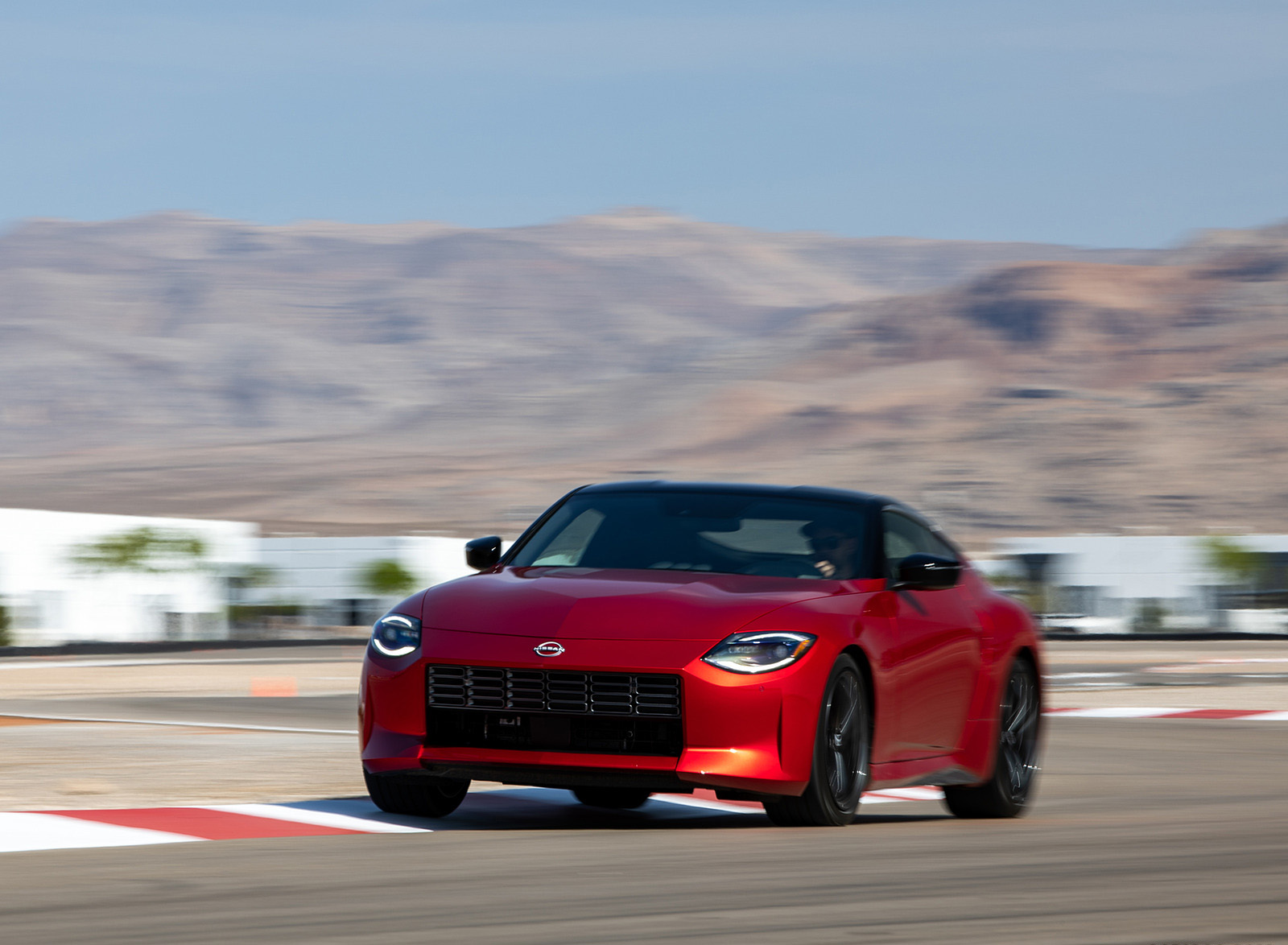 2023 Nissan Z (Color: Passion Red) Front Wallpapers (13)