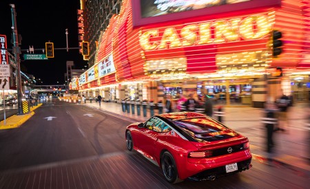 2023 Nissan Z (Color: Passion Red) Rear Three-Quarter Wallpapers 450x275 (16)
