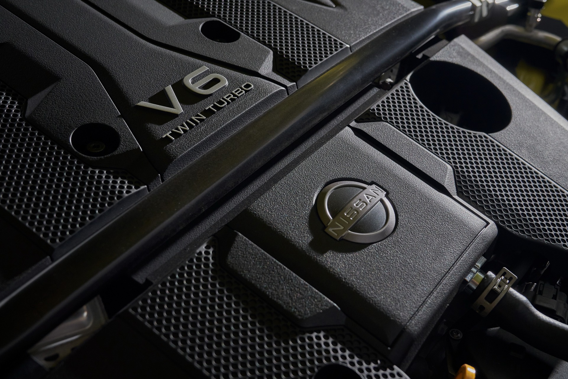 2023 Nissan Z Proto Spec Edition (Color: Ikazuchi Yellow) Engine Wallpapers (13)