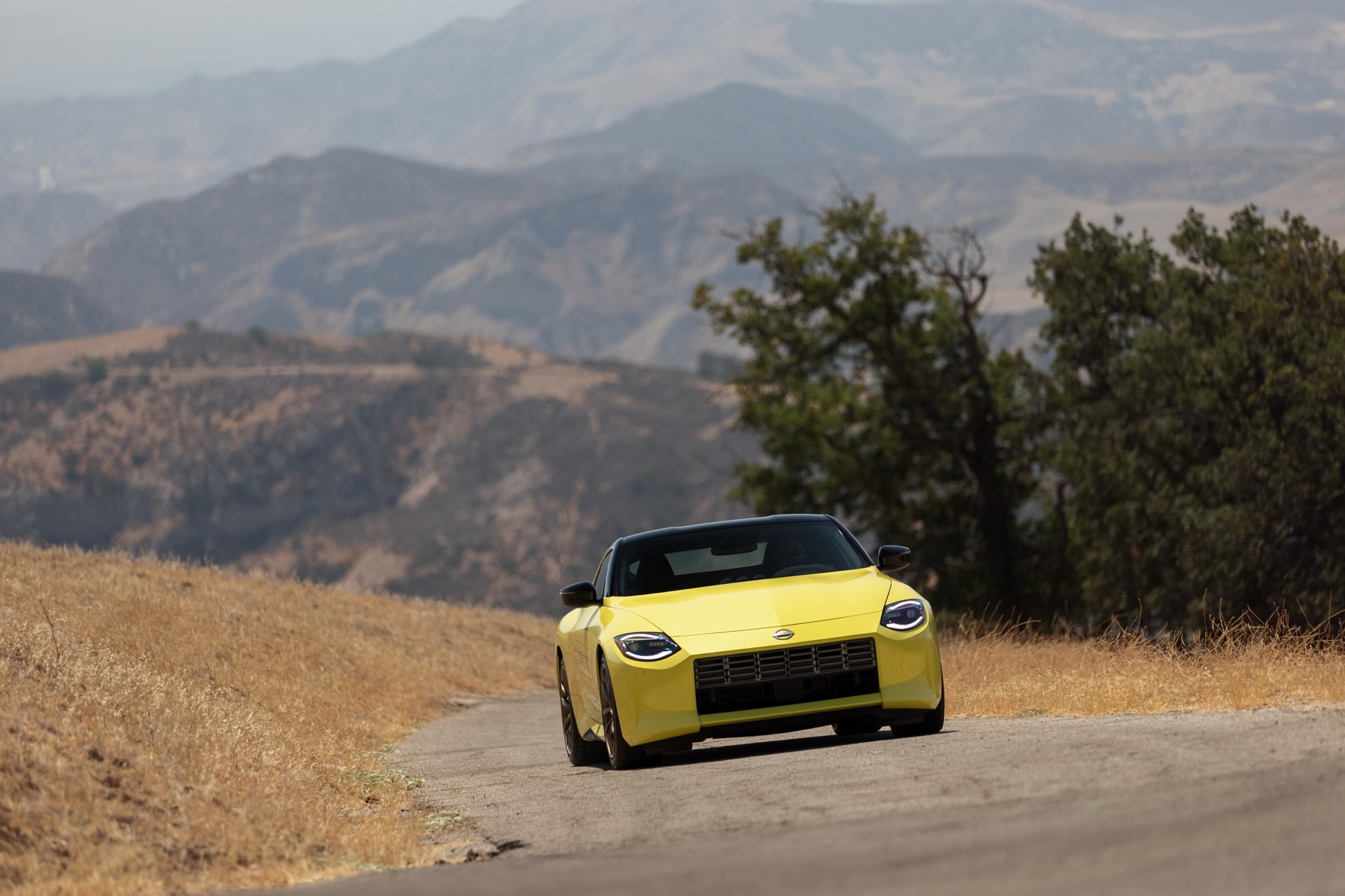 2023 Nissan Z Proto Spec Edition (Color: Ikazuchi Yellow) Front Wallpapers (2)
