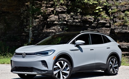 2021 Volkswagen ID.4 AWD Pro S with Gradient Package (US-Spec) Front Three-Quarter Wallpapers 450x275 (63)