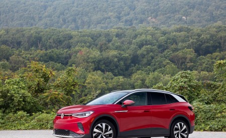 2021 Volkswagen ID.4 AWD Pro S with Gradient Package (US-Spec) Front Three-Quarter Wallpapers 450x275 (21)