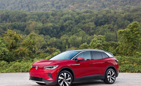 2021 Volkswagen ID.4 AWD Pro S with Gradient Package (US-Spec) Front Three-Quarter Wallpapers 450x275 (22)