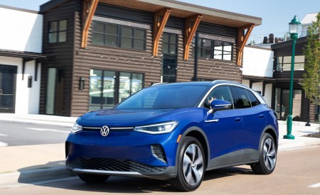 2021 Volkswagen ID.4 AWD Pro S with Gradient Package (US-Spec) Front Three-Quarter Wallpapers 450x275 (106)