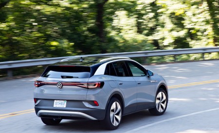 2021 Volkswagen ID.4 AWD Pro S with Gradient Package (US-Spec) Rear Three-Quarter Wallpapers 450x275 (49)