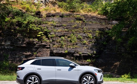 2021 Volkswagen ID.4 AWD Pro S with Gradient Package (US-Spec) Side Wallpapers 450x275 (70)