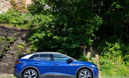 2021 Volkswagen ID.4 AWD Pro S with Gradient Package (US-Spec) Side Wallpapers 450x275 (114)