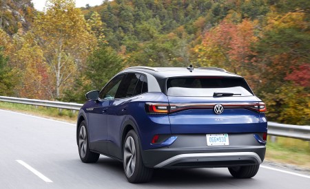 2021 Volkswagen ID.4 (US-Spec) Rear Three-Quarter Wallpapers 450x275 (137)