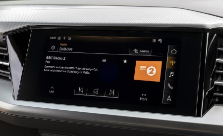 2022 Audi Q4 Sportback 40 e-tron (UK-Spec) Central Console Wallpapers 450x275 (40)
