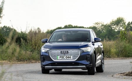 2022 Audi Q4 Sportback 40 e-tron (UK-Spec) Front Wallpapers 450x275 (13)