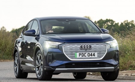 2022 Audi Q4 Sportback 40 e-tron (UK-Spec) Front Wallpapers 450x275 (14)