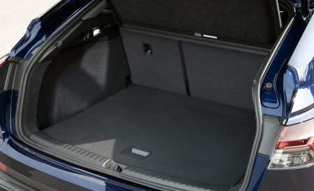 2022 Audi Q4 Sportback 40 e-tron (UK-Spec) Trunk Wallpapers  450x275 (52)