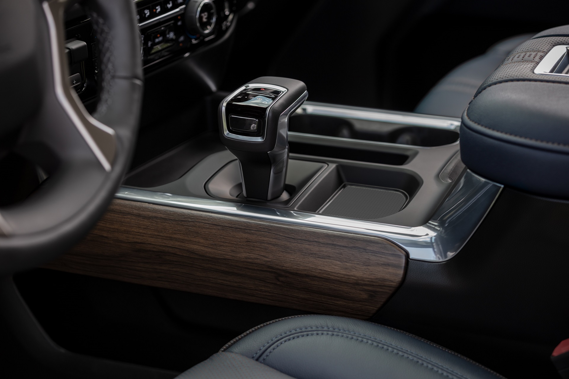 2022 Chevrolet Silverado High Country Interior Detail Wallpapers (7)