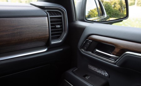 2022 Chevrolet Silverado High Country Interior Detail Wallpapers 450x275 (6)