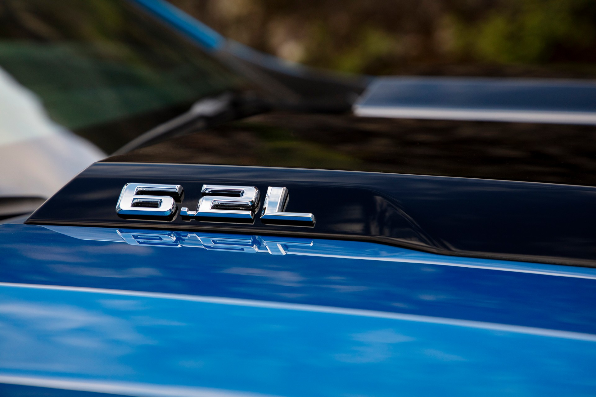 2022 Chevrolet Silverado ZR2 Badge Wallpapers (8)