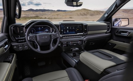 2022 Chevrolet Silverado ZR2 Interior Wallpapers 450x275 (13)