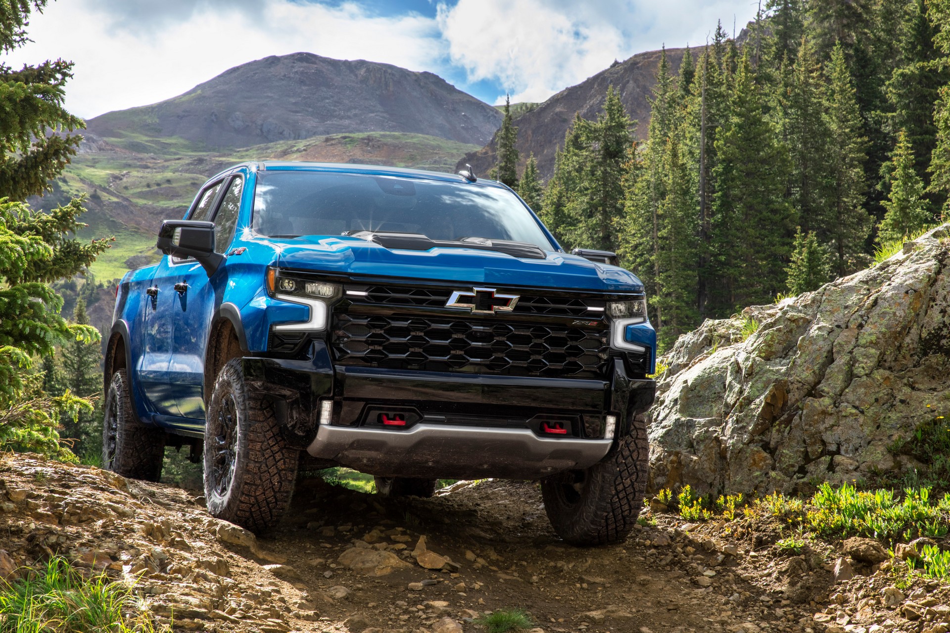 2022 Chevrolet Silverado ZR2 Off-Road Wallpapers (2)