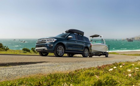 2022 Ford Expedition Platinum Front Three-Quarter Wallpapers  450x275 (2)