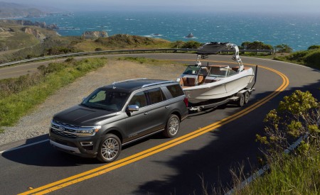 2022 Ford Expedition Platinum Front Three-Quarter Wallpapers 450x275 (3)