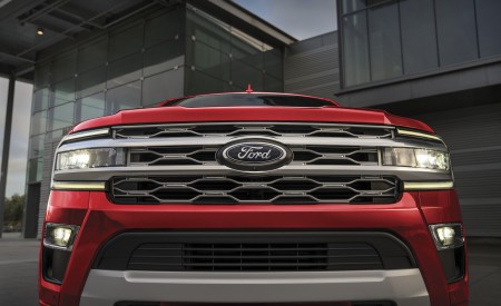 2022 Ford Expedition Platinum Front Wallpapers 450x275 (7)