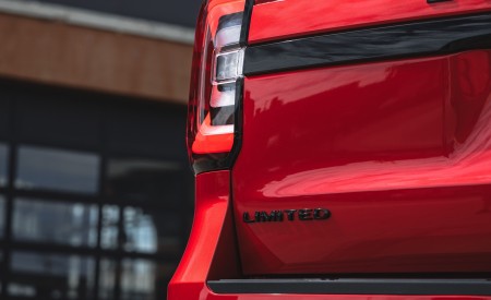 2022 Ford Expedition Stealth Edition Badge Wallpapers 450x275 (42)