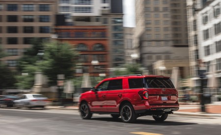 2022 Ford Expedition Stealth Edition Rear Three-Quarter Wallpapers 450x275 (29)