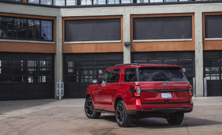 2022 Ford Expedition Stealth Edition Rear Wallpapers 450x275 (33)
