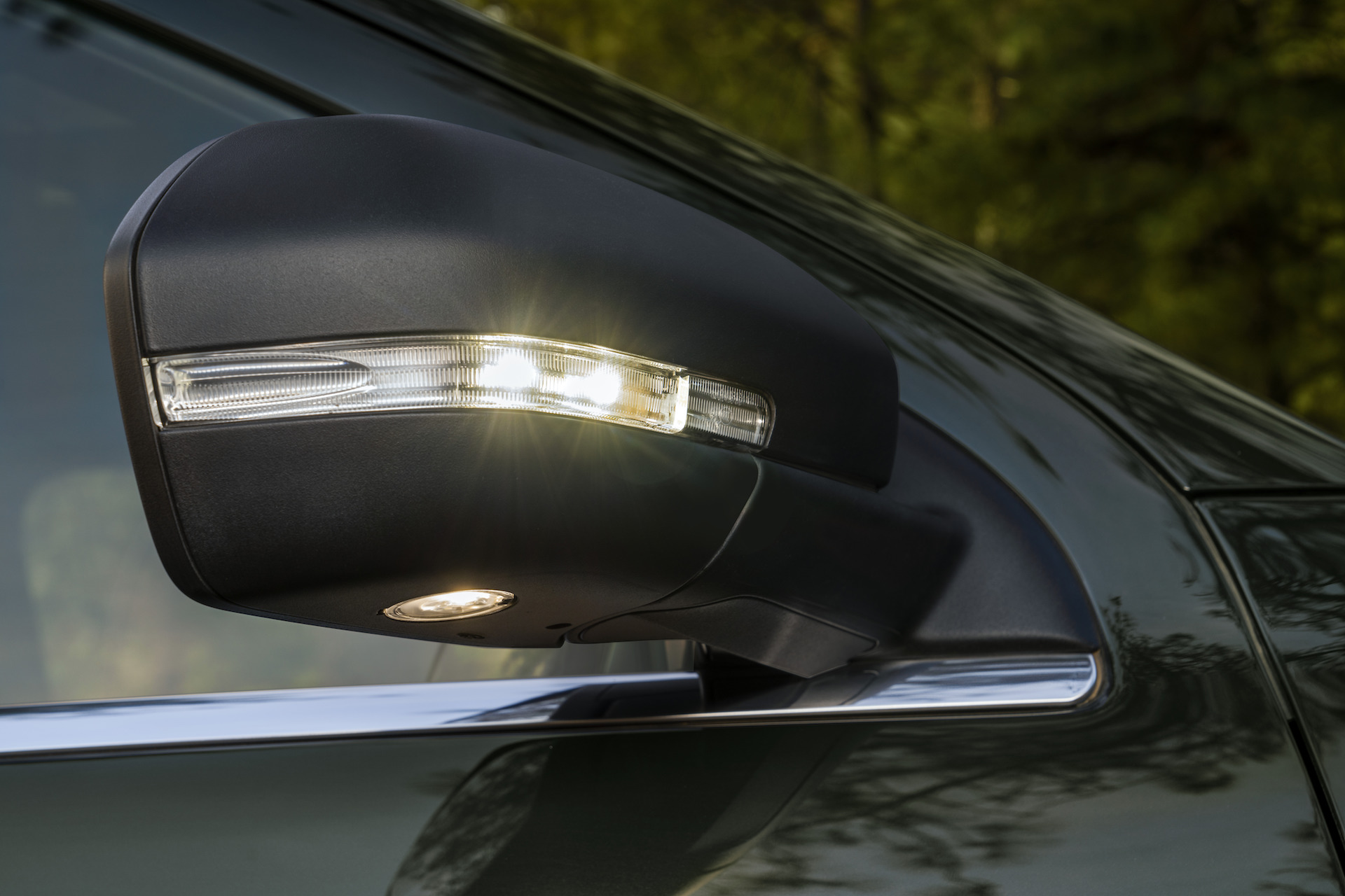 2022 Ford Expedition Timberline Mirror Wallpapers (9)