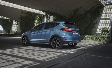 2022 Ford Fiesta Active Rear Three-Quarter Wallpapers 450x275 (2)