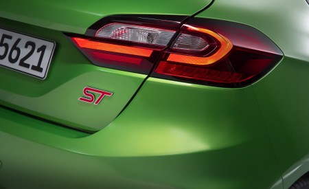 2022 Ford Fiesta ST Tail Light Wallpapers 450x275 (11)