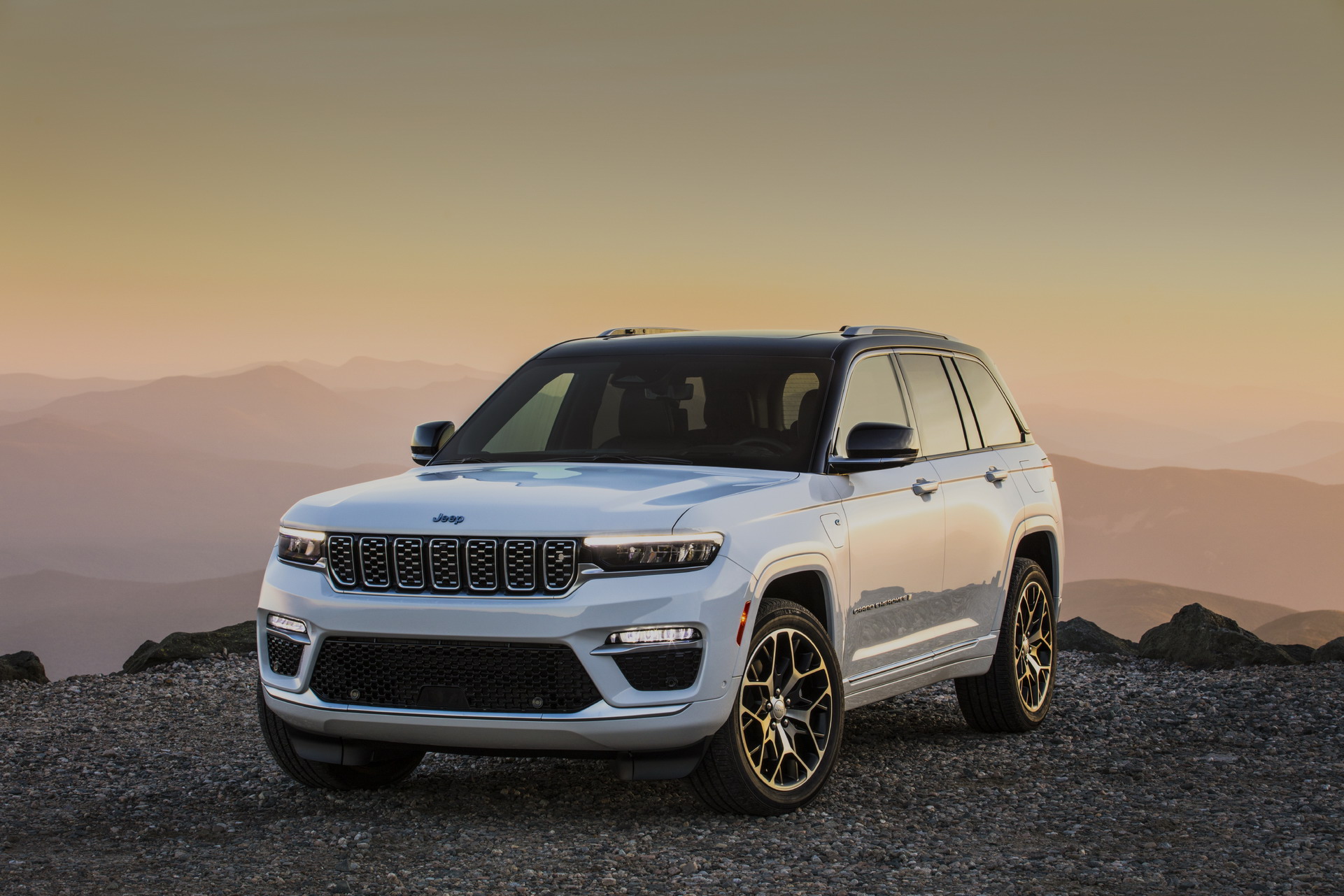 2022 Jeep Grand Cherokee Summit Reserve Front Three-Quarter Wallpapers (5)
