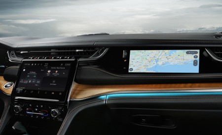 2022 Jeep Grand Cherokee Summit Reserve Interior Wallpapers 450x275 (25)